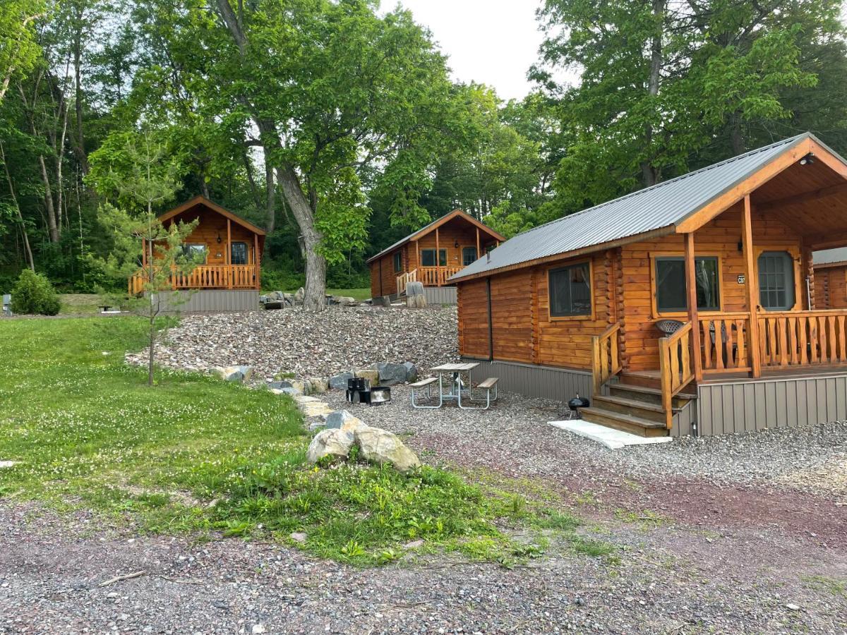 Lakewood Park Campground - Luxury Cabin Barnesville エクステリア 写真